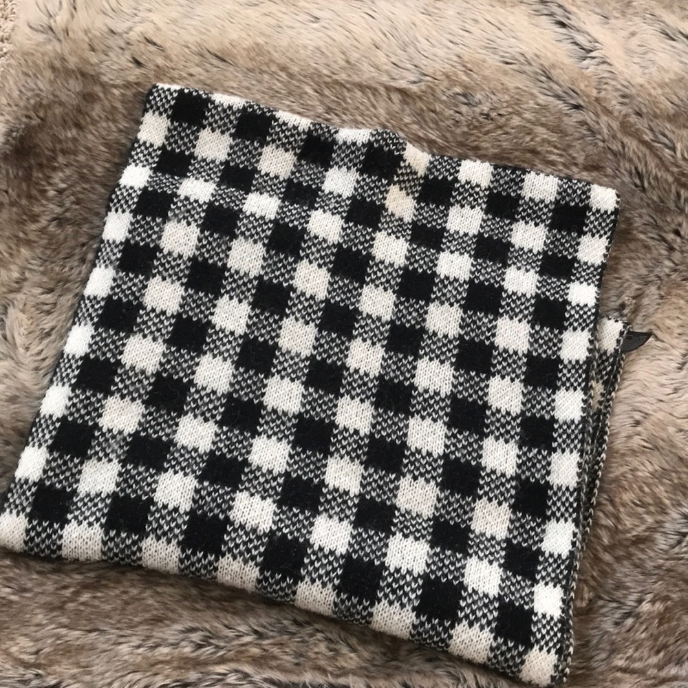 Express houndstooth infinity scarf